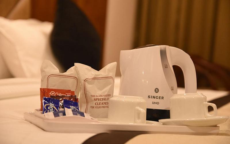 Hotel Royal City สิริกุรี ภายนอก รูปภาพ